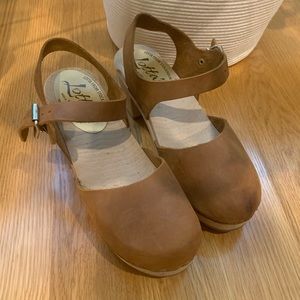 Lotta from Stockholm brown highwood clogs, size 7.5
